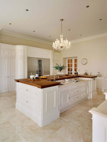 traditional-style-designer-kitchen